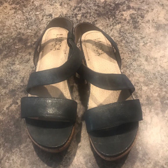 Lucca Lane sandals - Picture 1 of 5